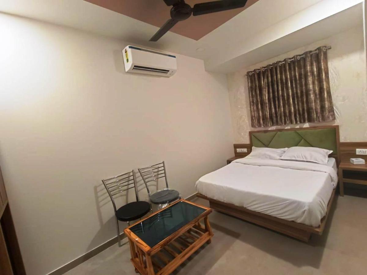Sai Sagar Lodging & Boarding Ulhasnagar Екстер'єр фото