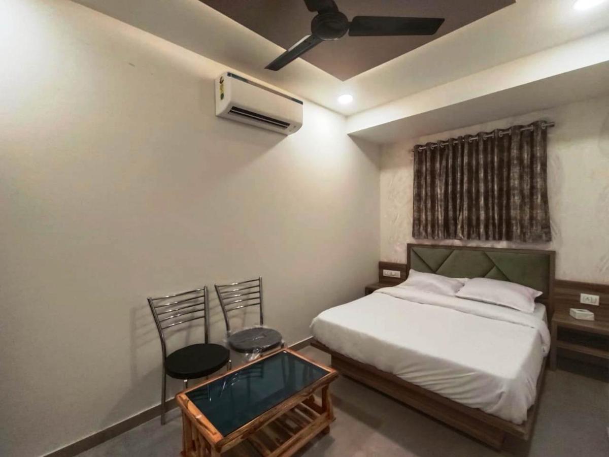 Sai Sagar Lodging & Boarding Ulhasnagar Екстер'єр фото