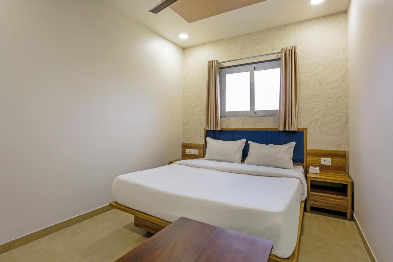 Sai Sagar Lodging & Boarding Ulhasnagar Екстер'єр фото